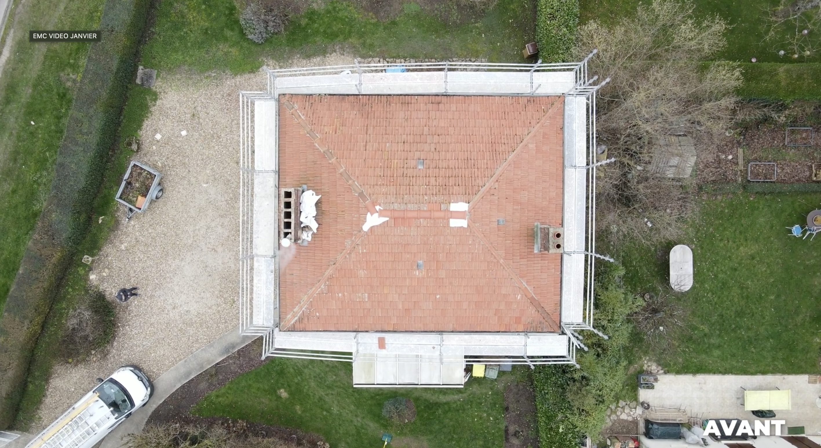 Avant — Vue aérienne chantier