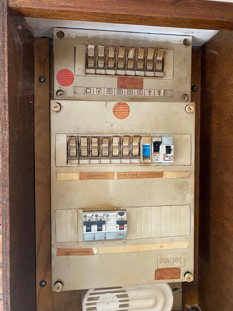 Avant — Changement tableau électrique