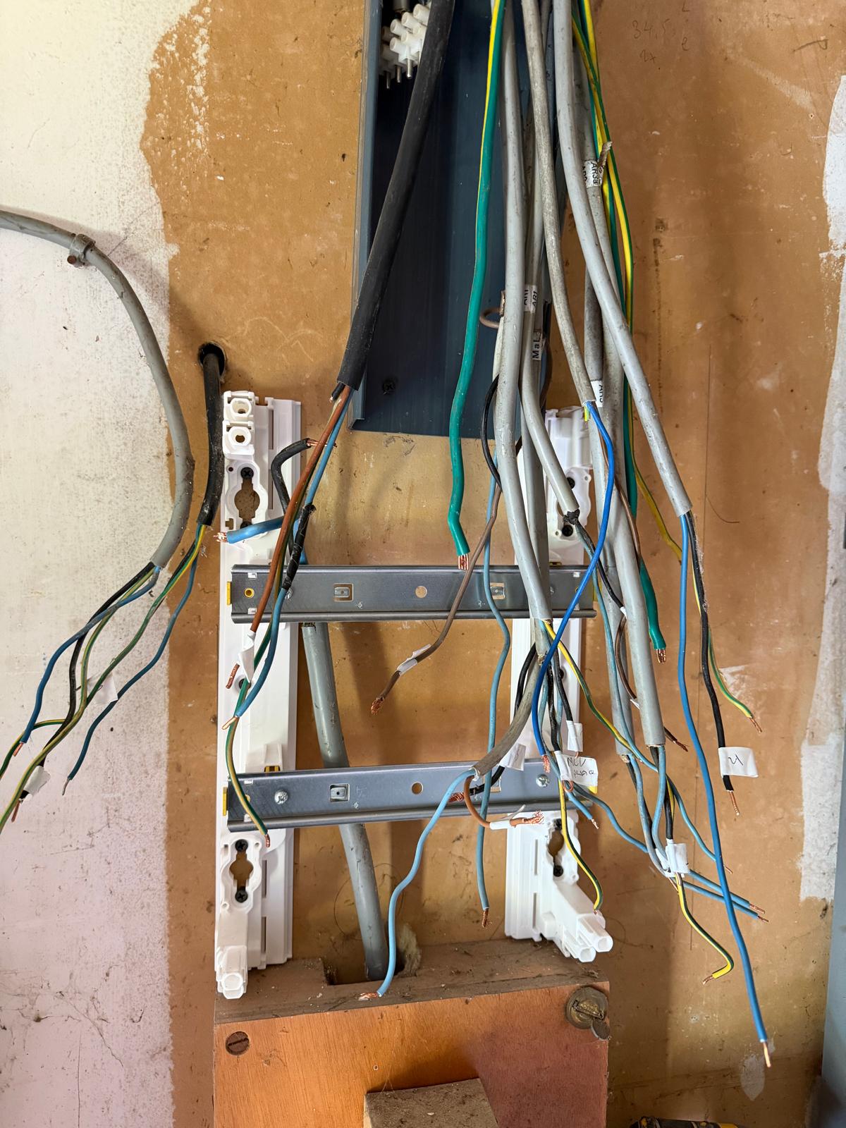 Avant — Installation tableau electrique